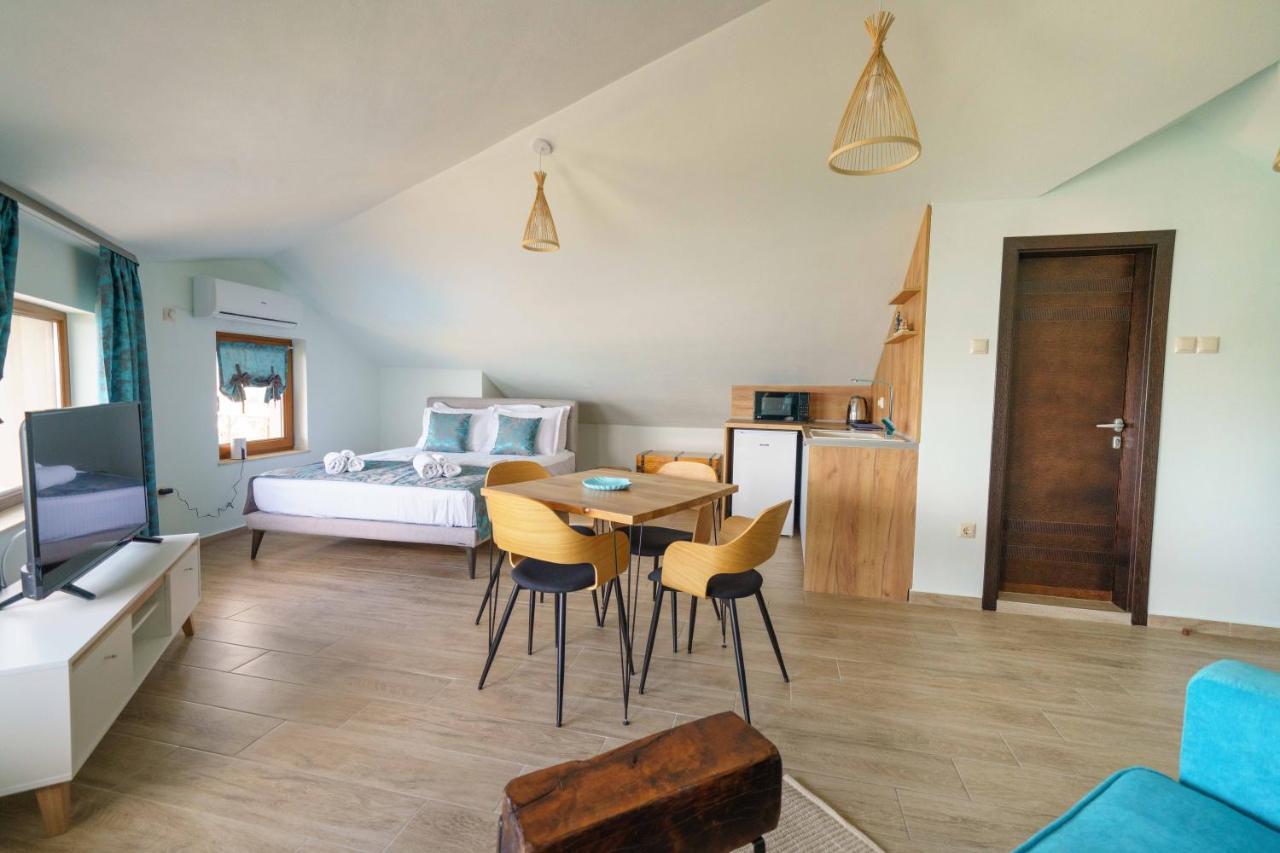 Dolphin Bay Boutique Complex Sozopol Hotel Bagian luar foto